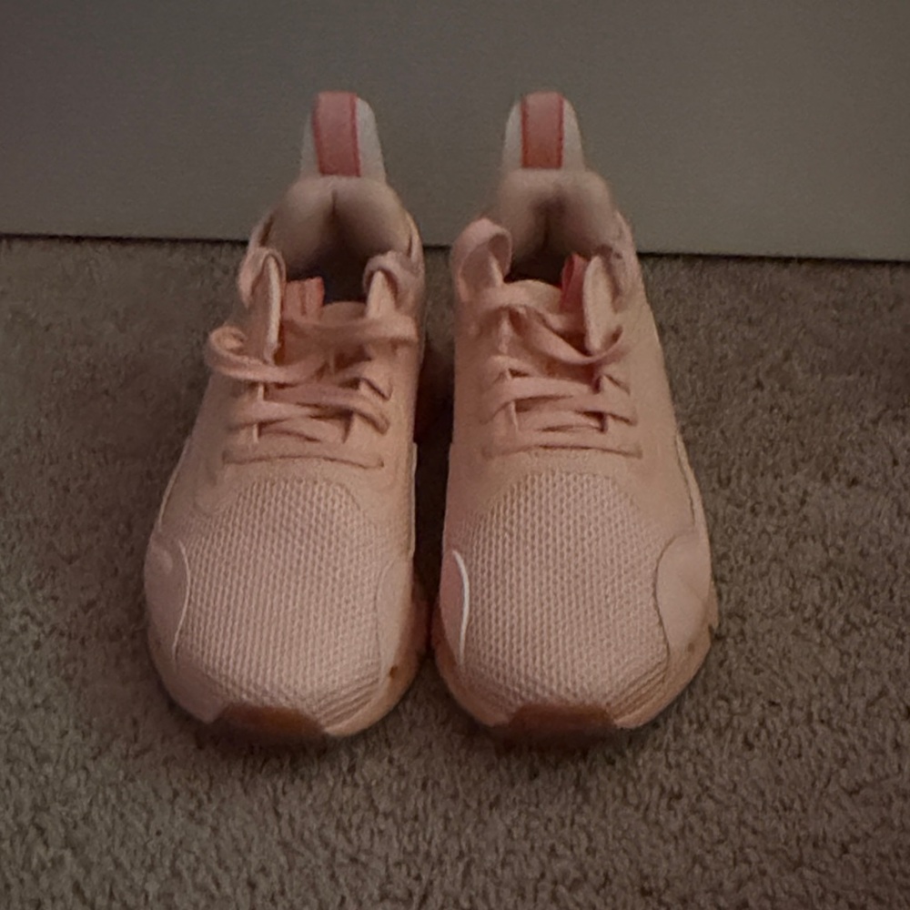 Reebok Women's Pink Athletic Shoes